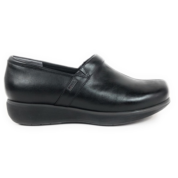 grey's anatomy meredith shoes